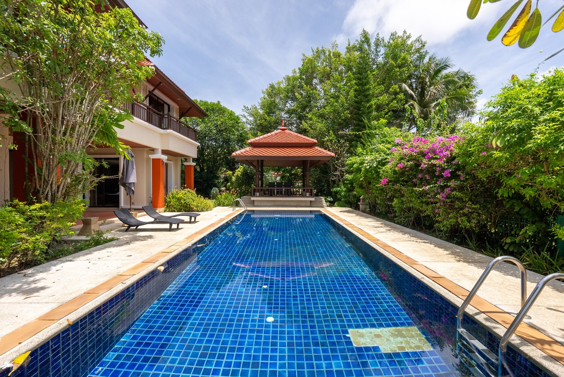 Villa in Choeng Thale, Phuket, Thailand 1 - 16781908
