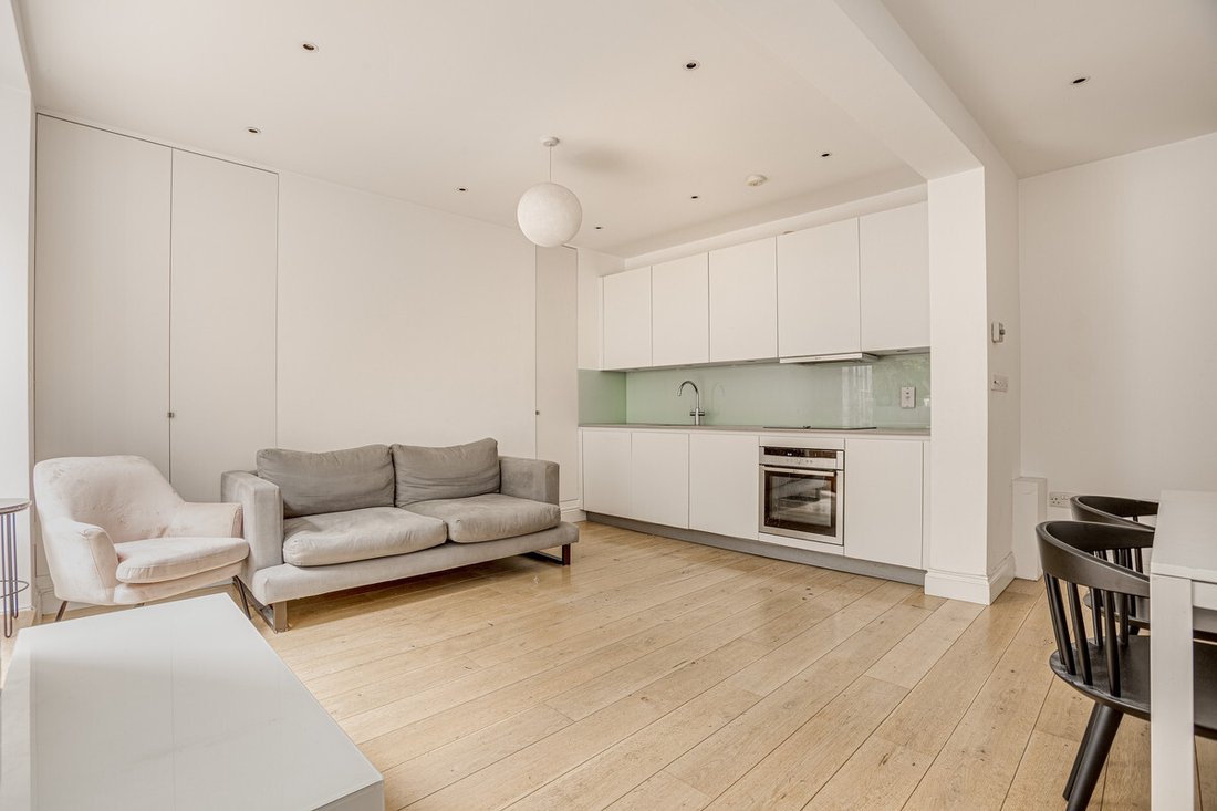 Apartment in Charing Cross, Westminster, England 3 - 16780102
