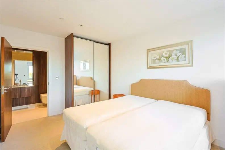 Apartment in Ealing (London Borough of Ealing), Ealing, England 4 - 16777255