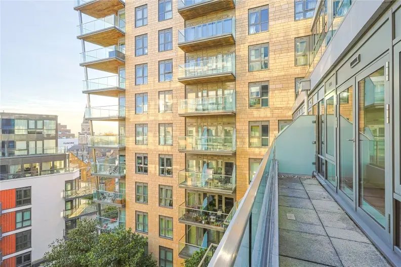 Apartment in Ealing (London Borough of Ealing), Ealing, England 5 - 16777255