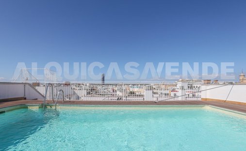 Castle for Sale in Casco Antiguo, Seville, Spain