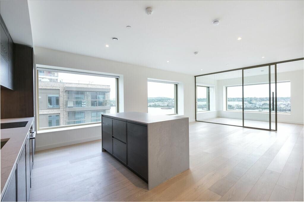 Wohnung in Victoria Docks, Newham, England 1 - 16777066
