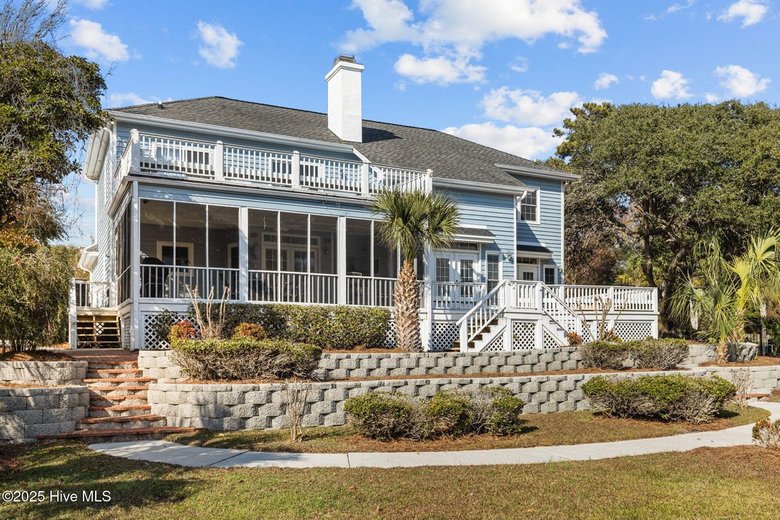 House in Emerald Isle, North Carolina, United States 5 - 16777615