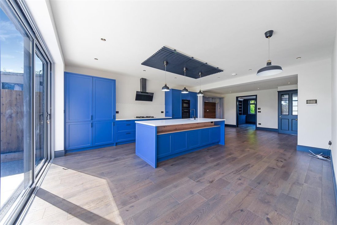 House in Banstead, Reigate and Banstead, England 4 - 16780245