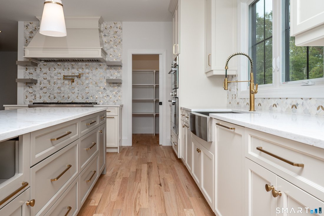 House in East Lyme, Connecticut, United States 2 - 16780880