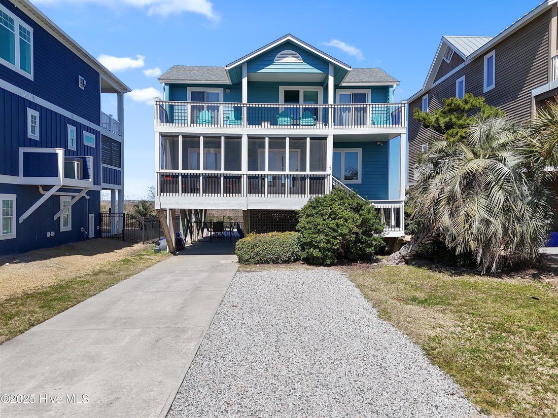 House in Oak Island, North Carolina, United States 2 - 16778052