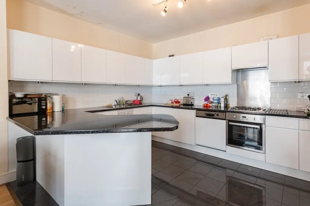 Apartment in Bayswater, Westminster, England 4 - 16777102