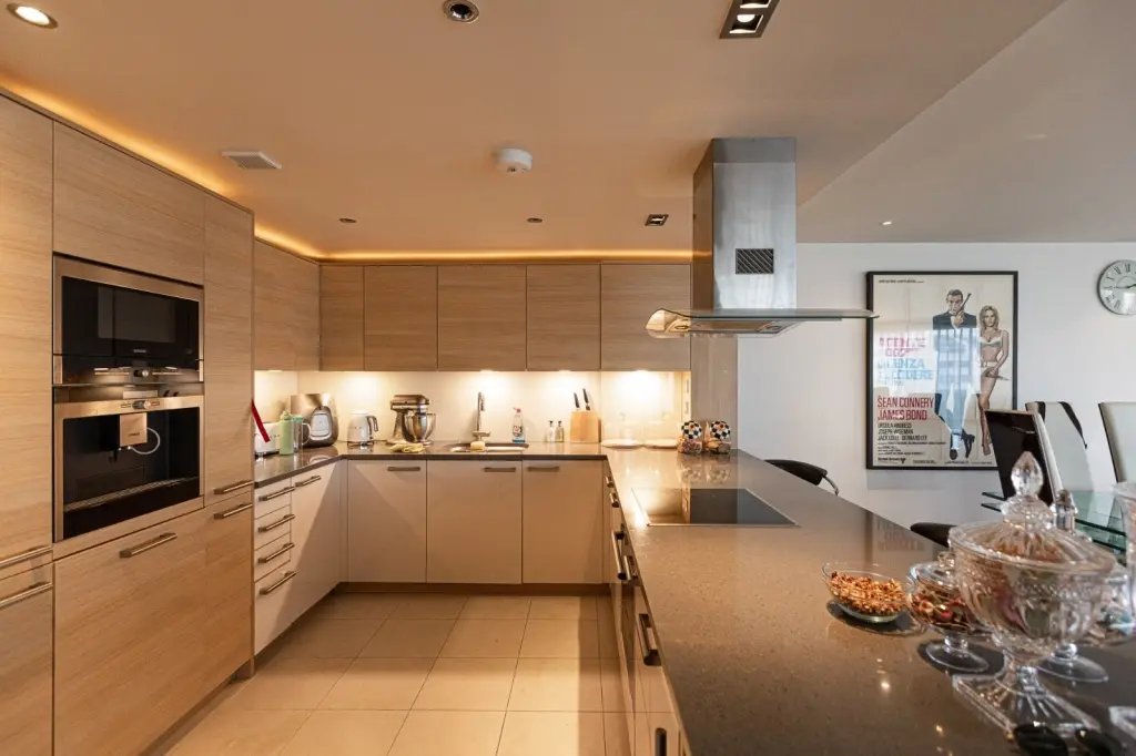 Apartment in Chelsea Harbour, England 3 - 16777275