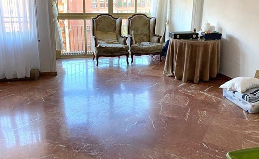 Castle for Sale in Casco Antiguo, Seville, Spain