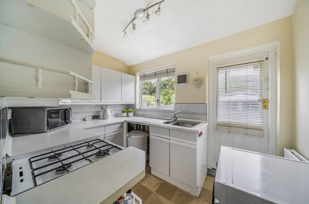 House in East Acton, Ealing, England 2 - 16777219