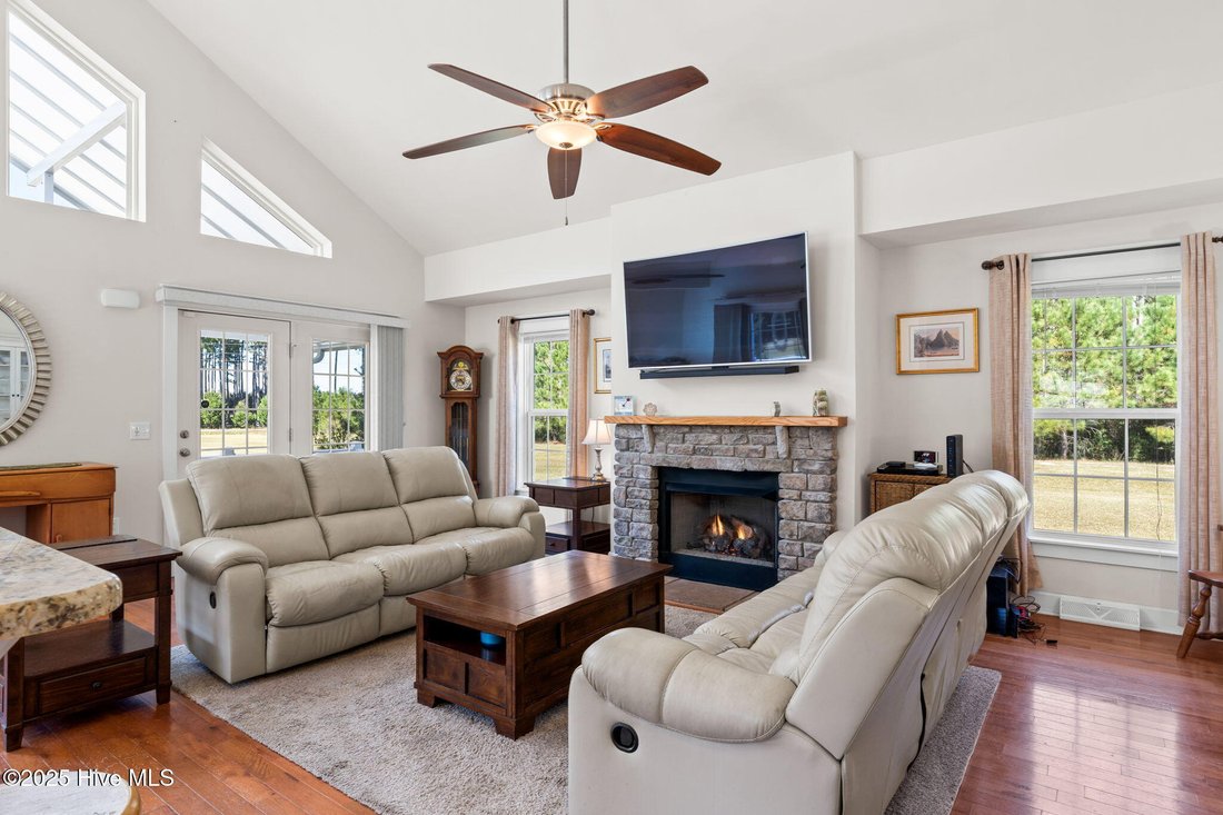 House in Ash, North Carolina, United States 4 - 16778253