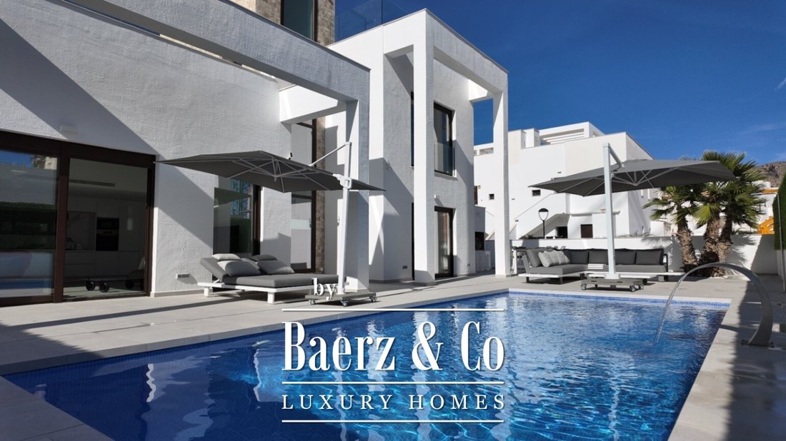 Villa in Finestrat, Valencian Community, Spain 1 - 16780733