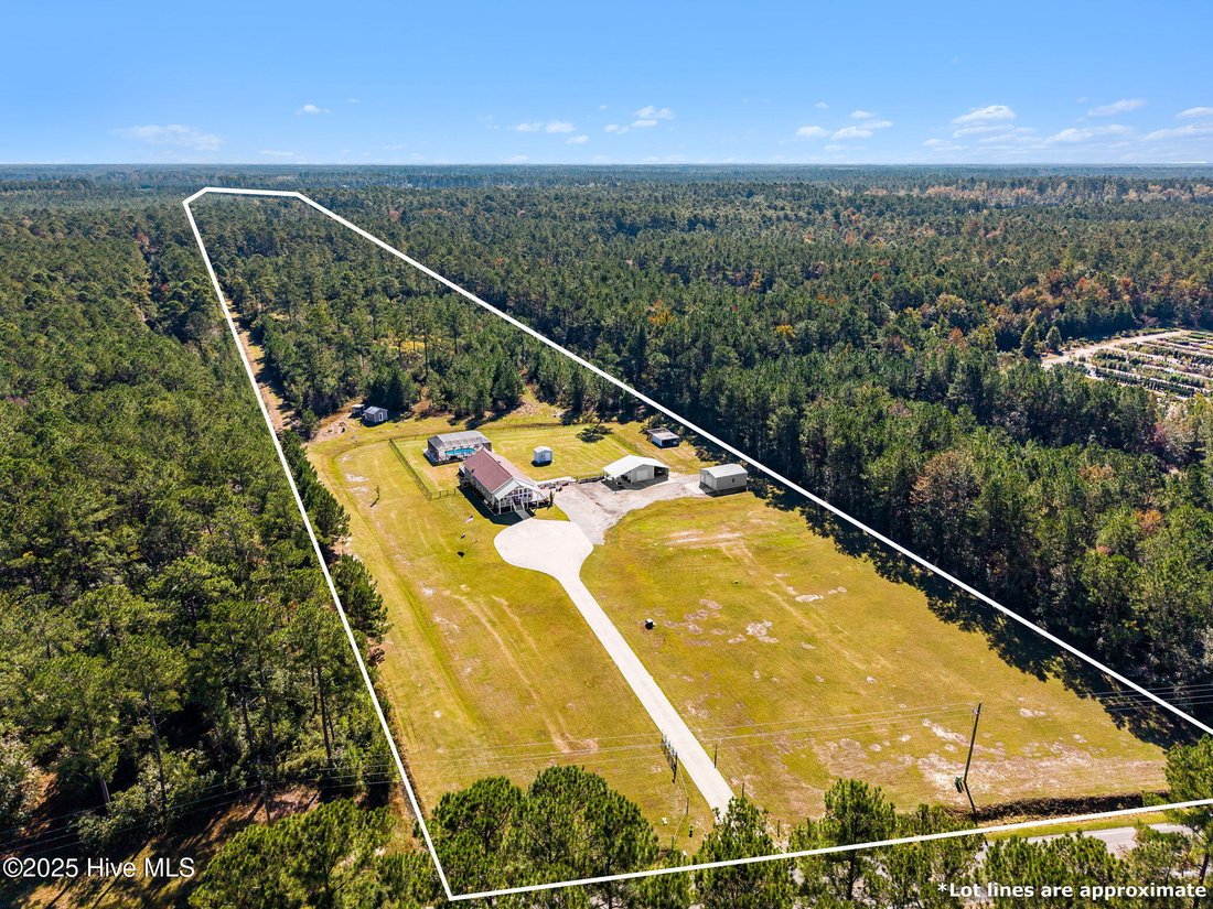 House in Ash, North Carolina, United States 2 - 16778253
