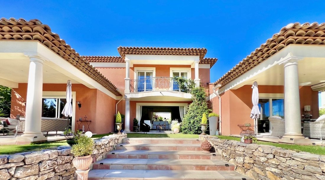 Villa in Le Dramont-Agay-Anthéor-Le Trayas, Saint-Raphaël, France 2 - 16778601