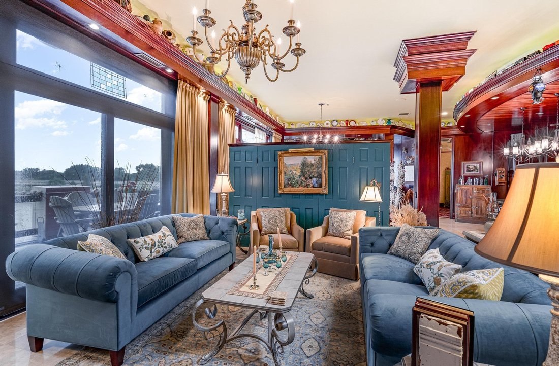 Condo in Bay City, Michigan, United States 5 - 16781198