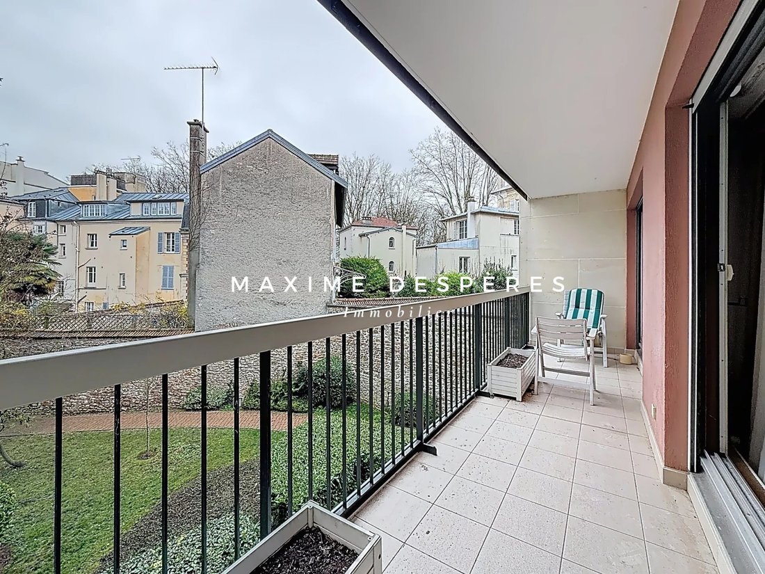 Apartment in Montreuil, Versailles, France 1 - 16779103