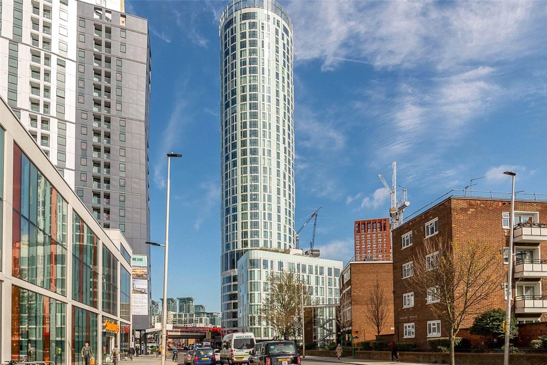Apartment in South Lambeth, Wandsworth (Greater London), England 1 - 16780217