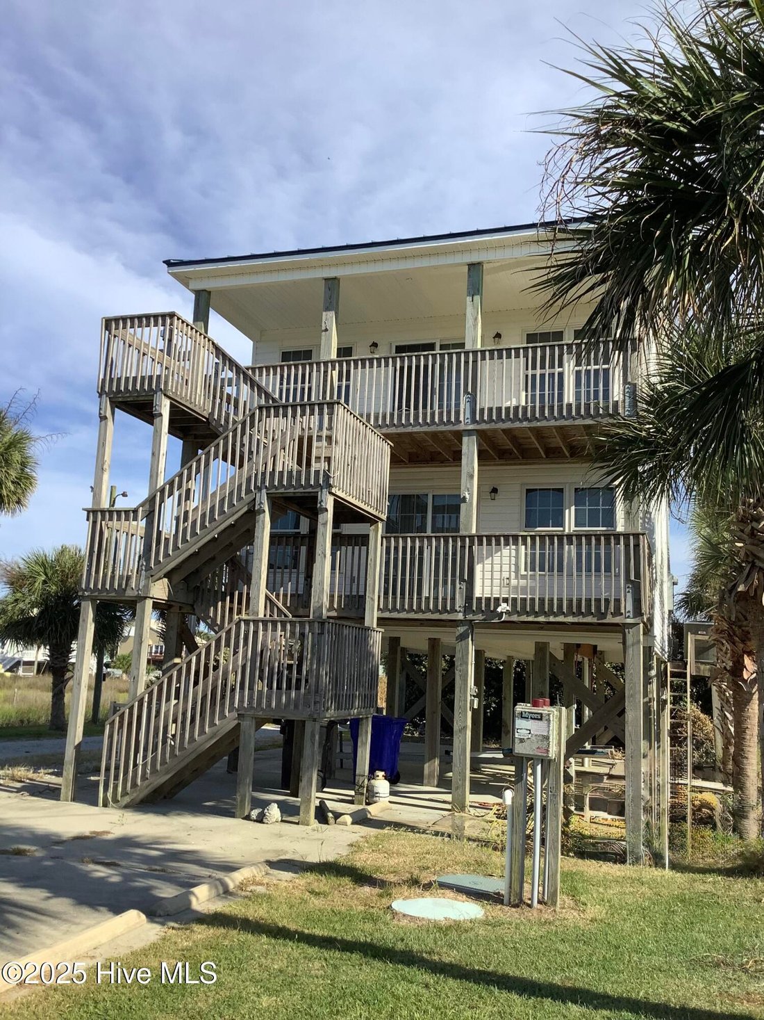 House in North Topsail Beach, North Carolina, United States 1 - 16778009
