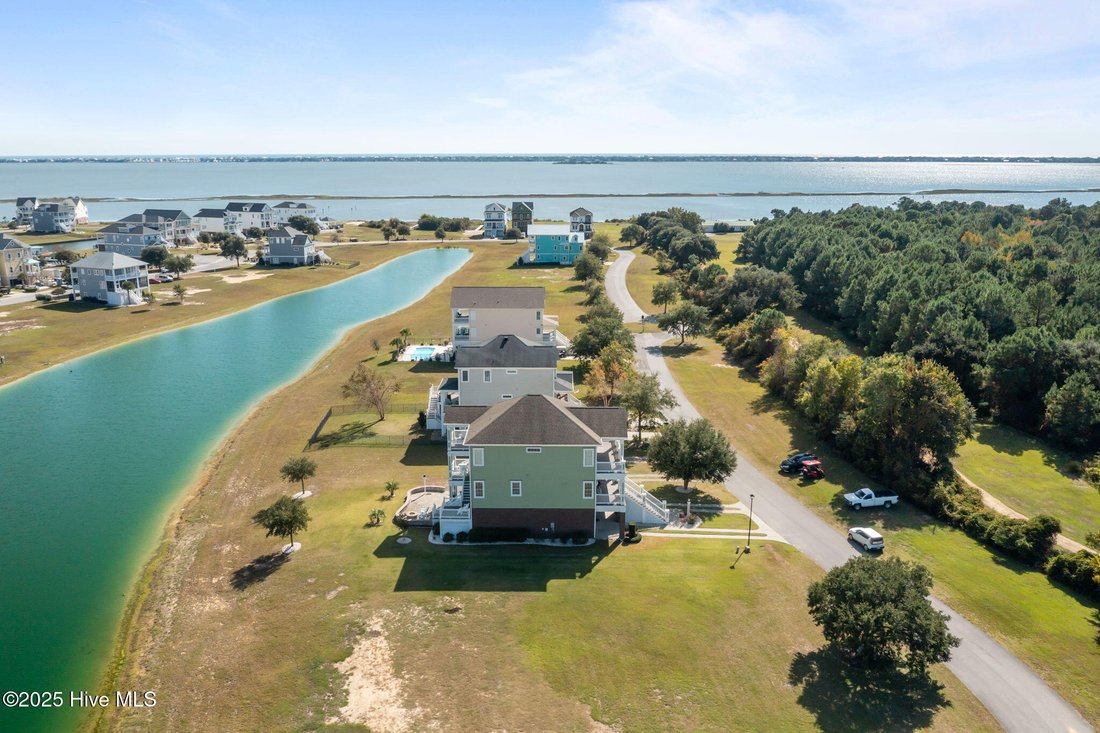 House in Newport, North Carolina, United States 4 - 16778406
