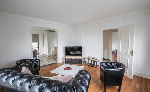 Castle for Sale in Écouflant, Pays de la Loire, France