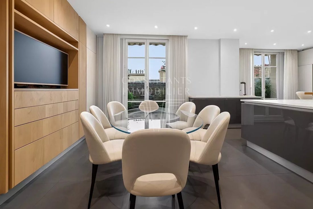 Apartment in Muette Sud, Paris 16e Arrondissement, Paris 5 - 16778922