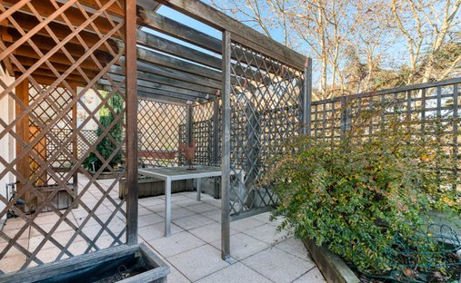 Apartment in Perralière, Lyon, Auvergne-Rhône-Alpes 1