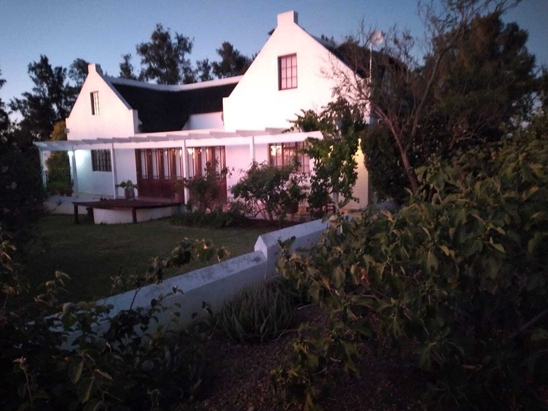 Farm Ranch in Drakenstein Local Municipality, Western Cape, South Africa 2 - 16779661