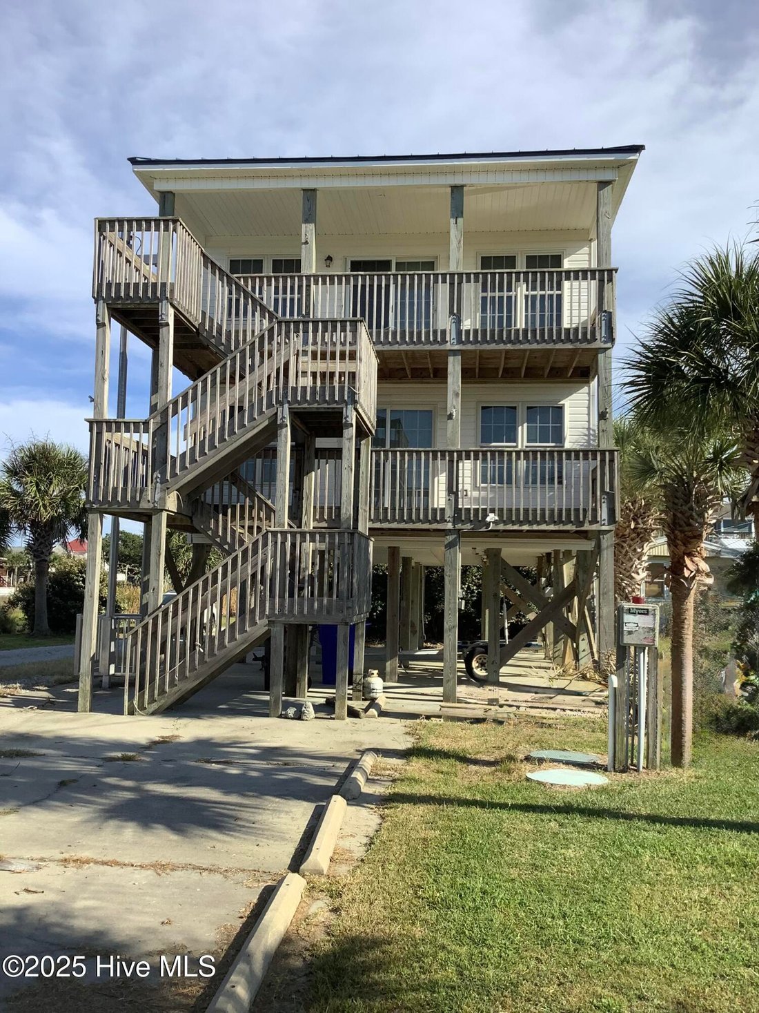House in North Topsail Beach, North Carolina, United States 2 - 16778009