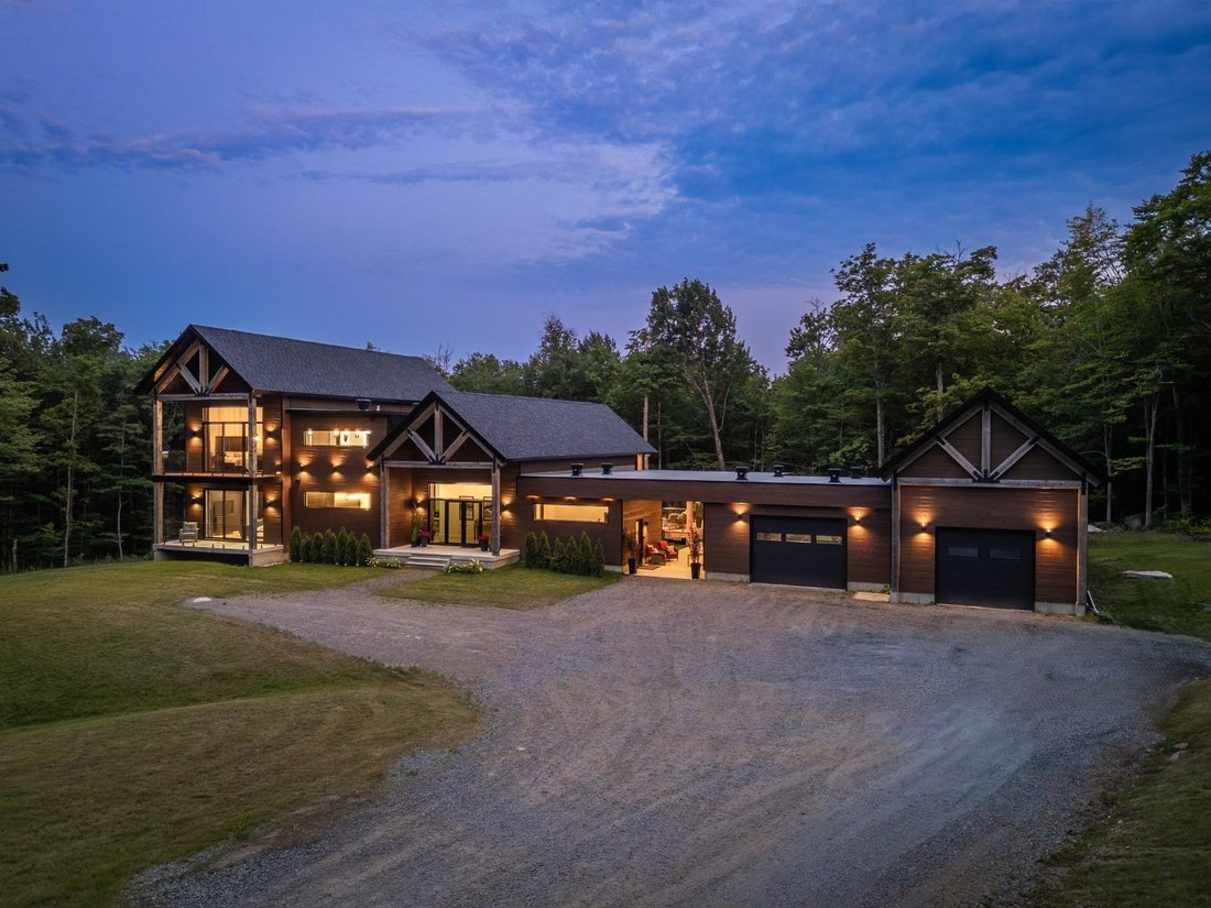 Morin-Heights, Quebec, Canada 5 - 16780589