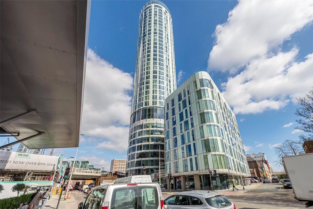 Apartment in South Lambeth, Wandsworth (Greater London), England 2 - 16780217