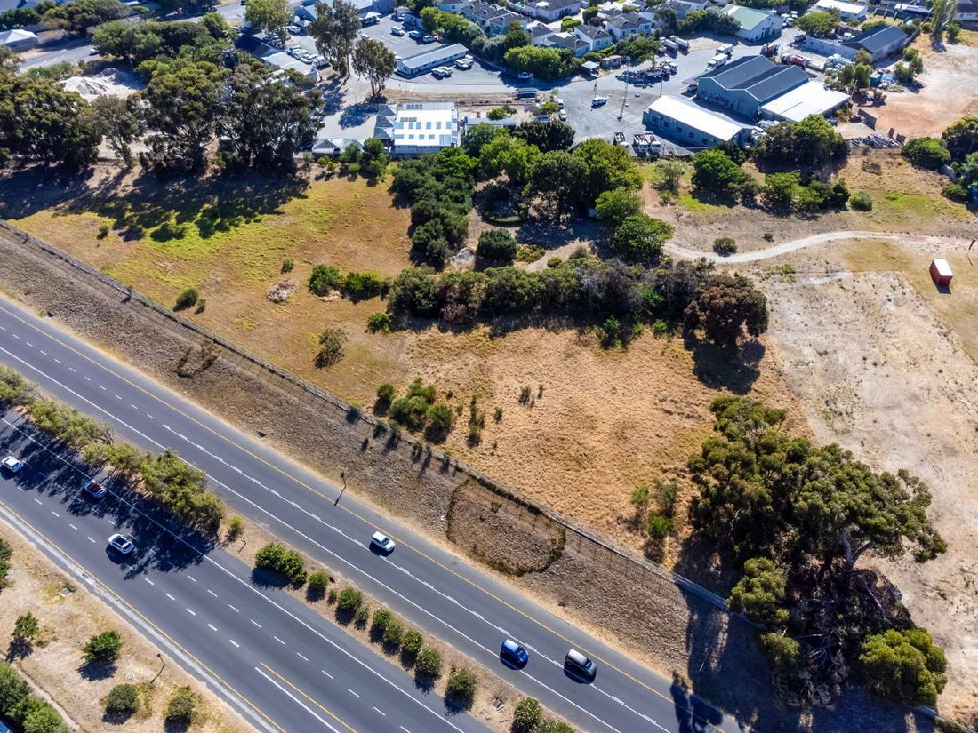 Land in City Centre, Cape Town, South Africa 4 - 16779054