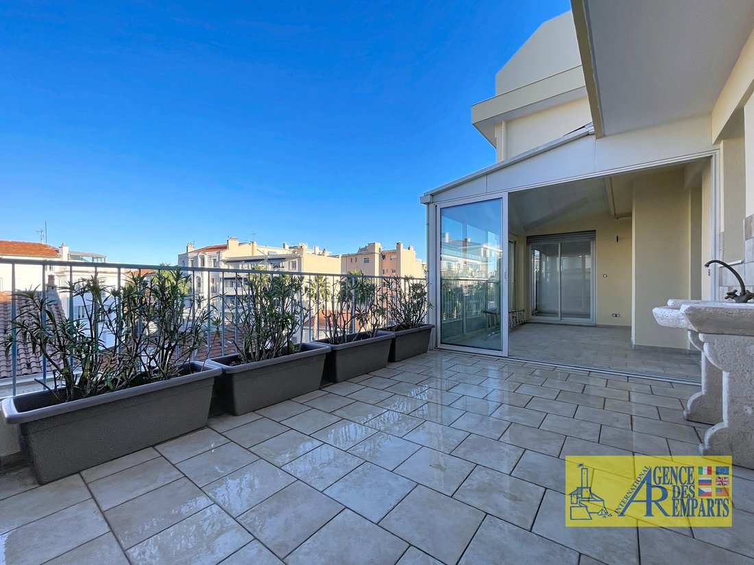 Apartment in Place de Gaulle, Antibes, France 1 - 16780475