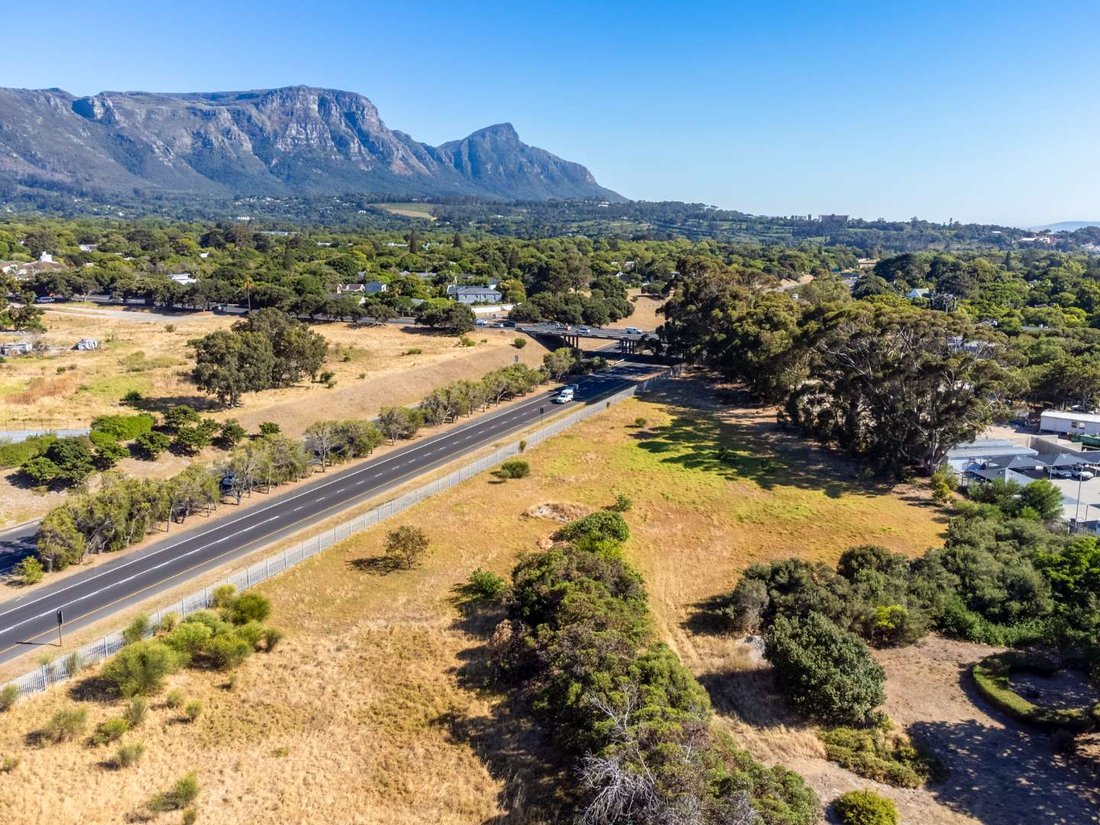 Land in City Centre, Cape Town, South Africa 1 - 16779054
