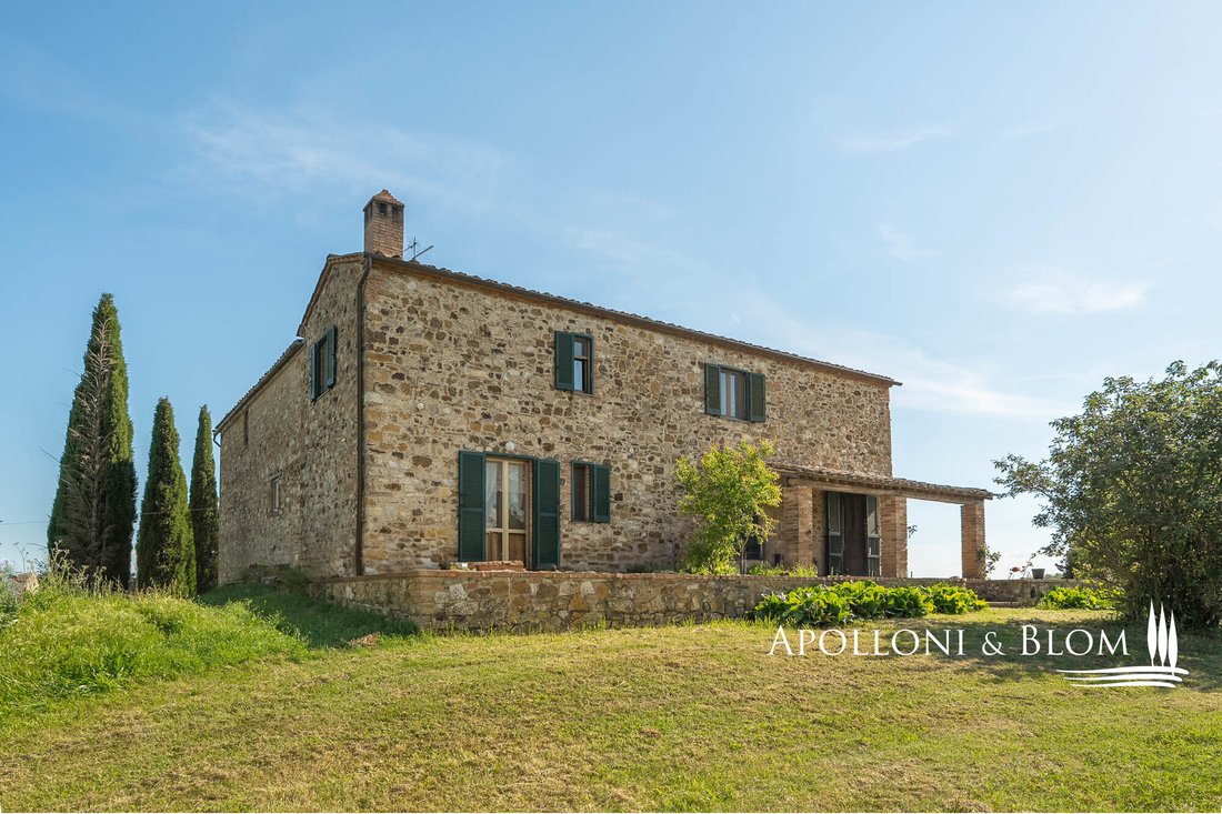 House in Asciano, Tuscany, Italy 1 - 16780586