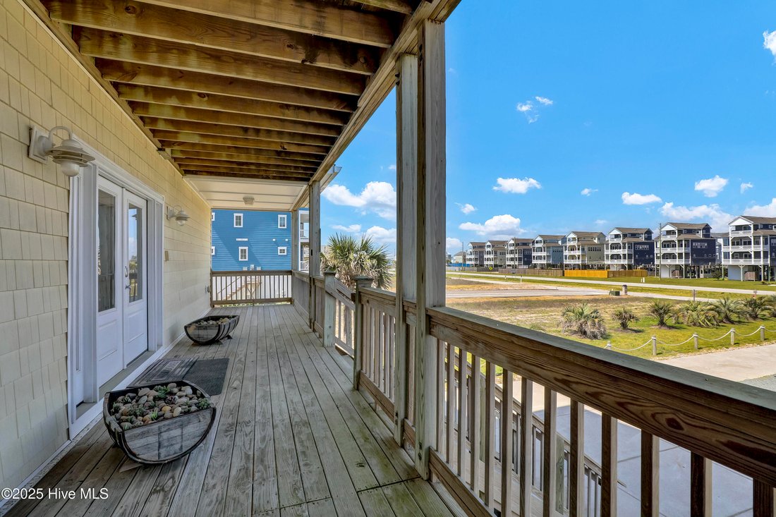 House in Topsail Beach, North Carolina, United States 4 - 16777371