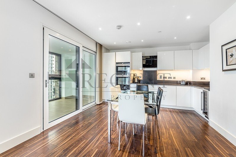 Apartment in Tower Hamlets, England 4 - 16780241