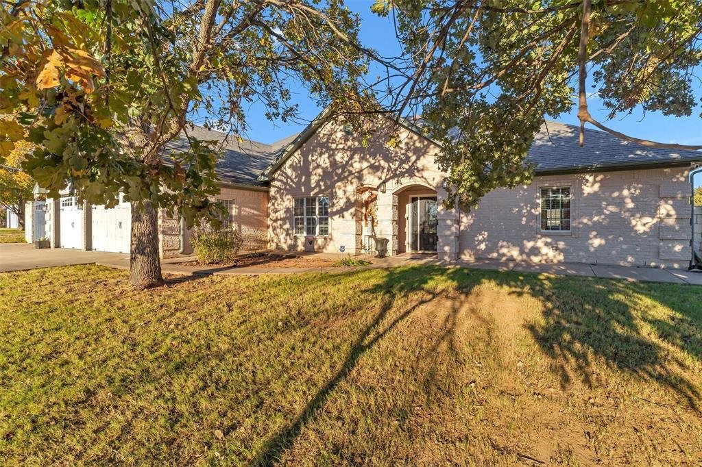 House in Granbury, Texas, United States 4 - 16781313
