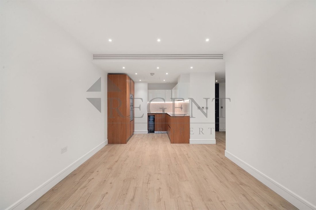 House in Tower Hill, Tower Hamlets, England 3 - 16780246