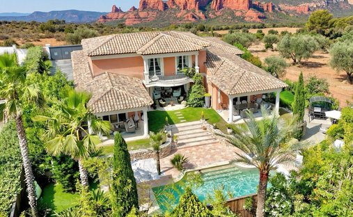 Villa in Le Dramont-Agay-Anthéor-Le Trayas, Saint-Raphaël, France 1