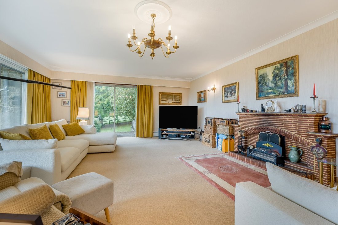 House in Aldington, England 3 - 16777253