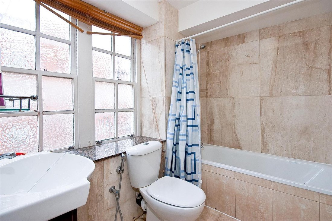 Apartment in Hyde Park, Westminster, England 4 - 16780150