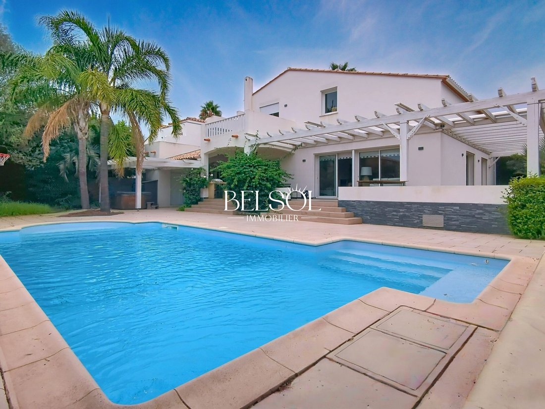 Villa in Saint-Cyprien, Occitania, France 1 - 16773953