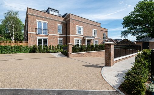 Apartment in Radlett, Hertsmere, England 1