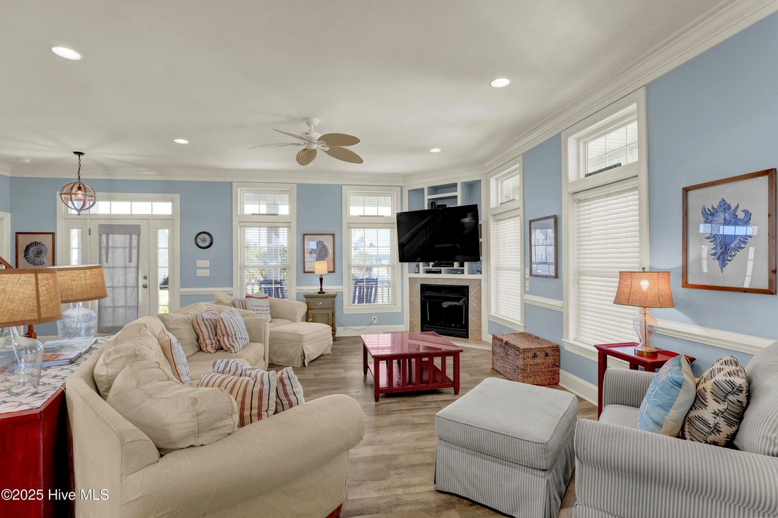 House in North Topsail Beach, North Carolina, United States 5 - 16777302