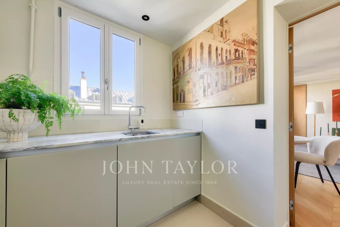 Apartment in Invalides, Paris 7e Arrondissement, Paris 5 - 14869882