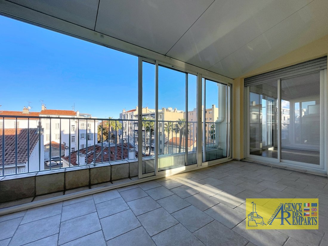 Apartment in Place de Gaulle, Antibes, France 2 - 16780475