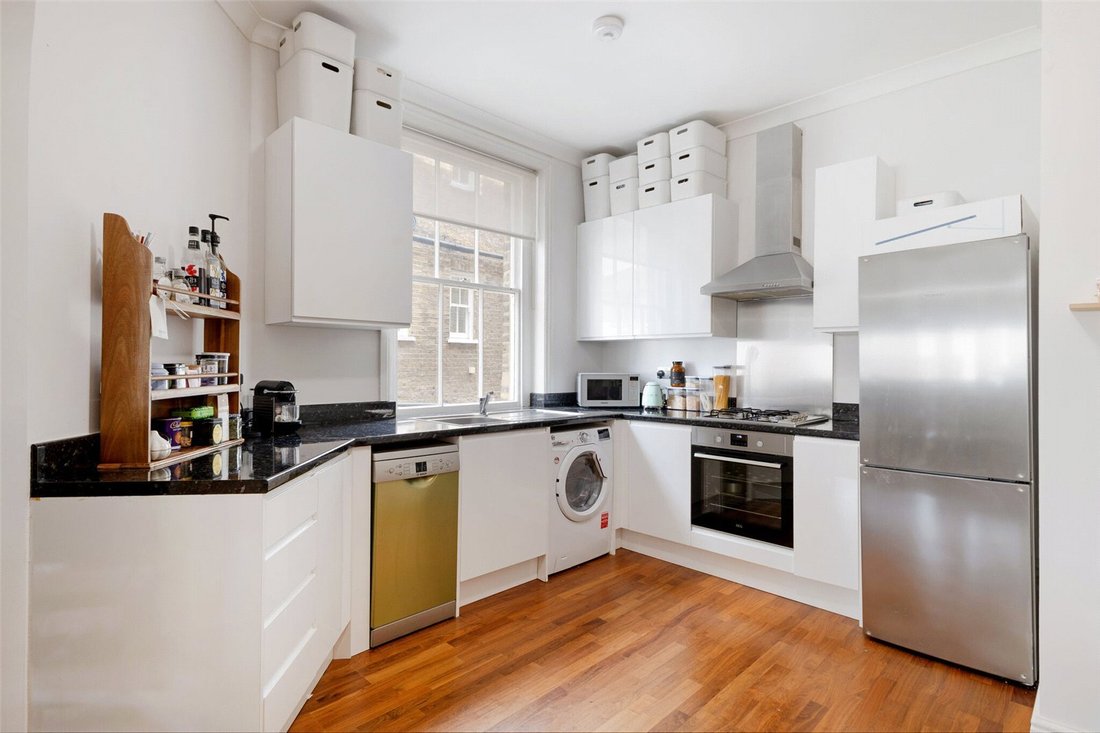 Townhouse in Charing Cross, Westminster, England 5 - 16780076