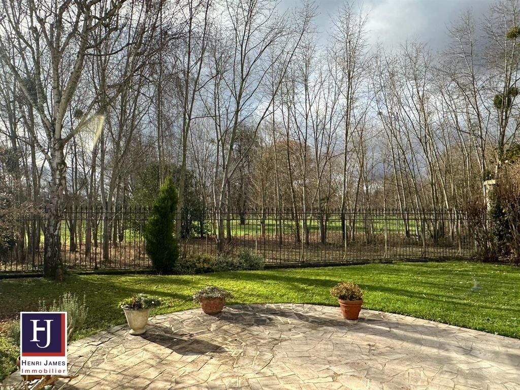 House in Domaine National du Château, Versailles, France 3 - 16778189