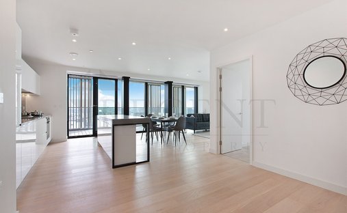 Apartment in Victoria Docks, Newham, England 1