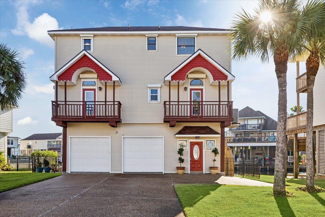 House in Galveston, Texas, United States 3 - 16781348